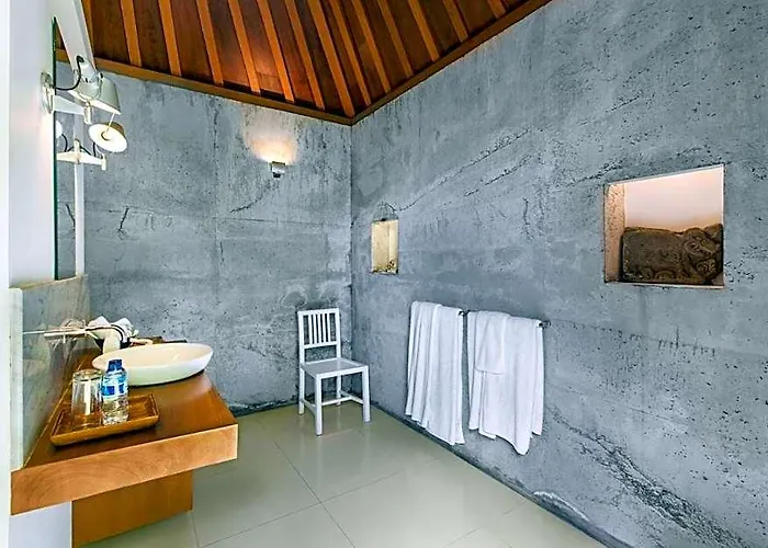Wantilan Putih 4* Санур